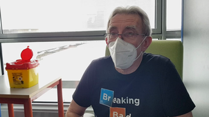 Jean-Pierre Sauvage : le prix Nobel se fait vacciner contre la covid-19